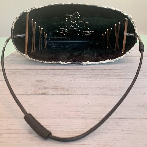 Vintage Rustic Christmas Metal Wall Door Hanging Basket XMAS Tree Snow Leather - Picture 11 of 16